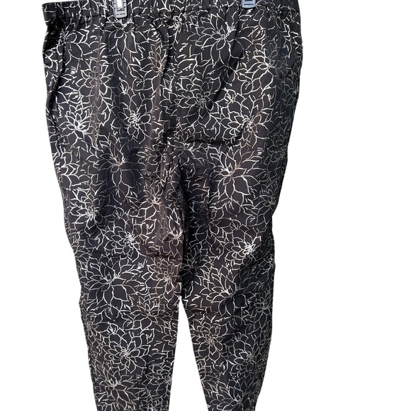 Isaac Mizrahi Live! Sz 26 Tall 24/7 Stretch Ankle-Length Foil Pant - Picture 4 of 4